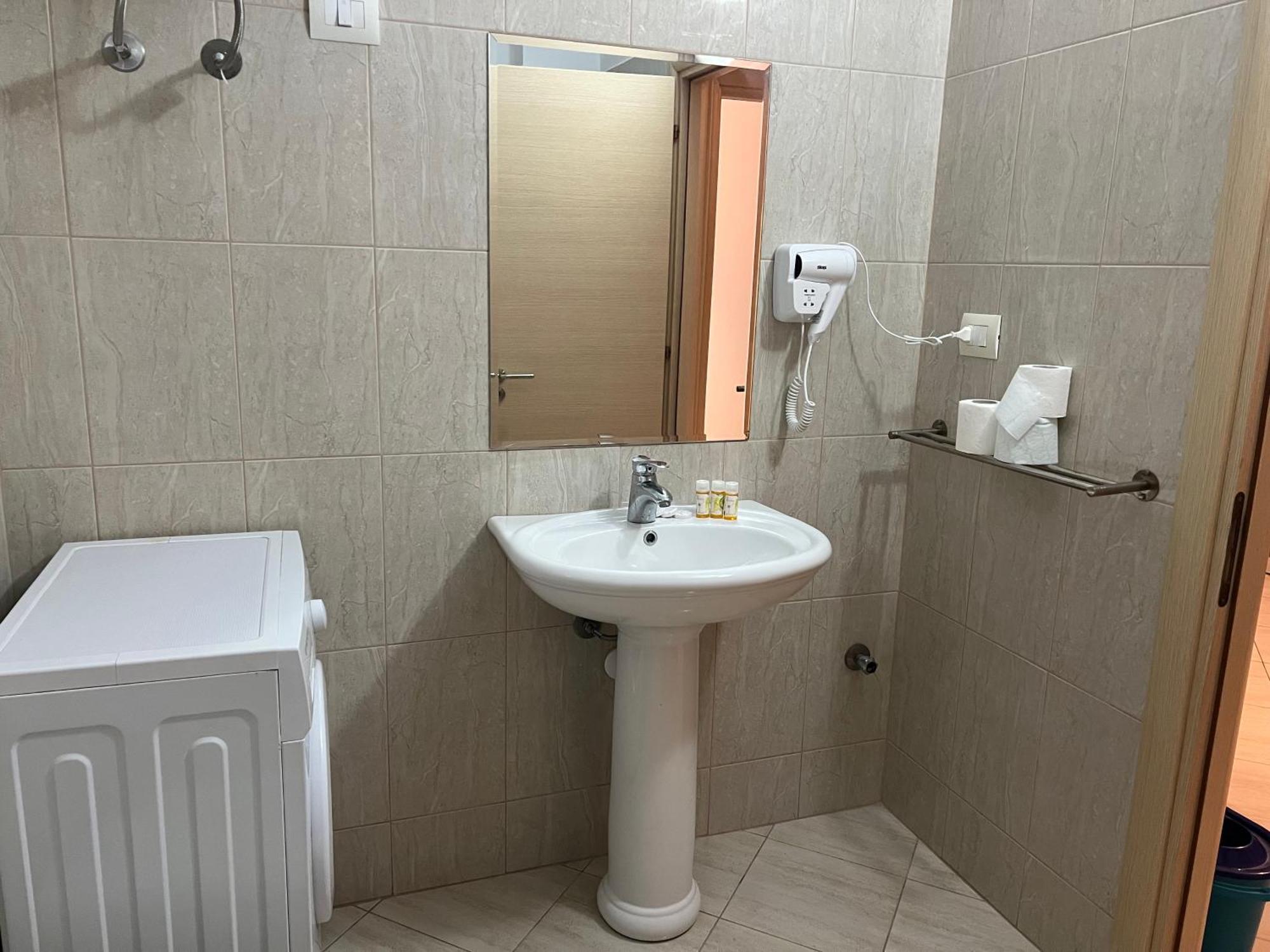 Apartamente Oslo Vlore Exterior photo